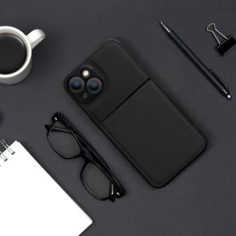 Plastové puzdro na Apple iPhone 11 Forcell Noble čierne
