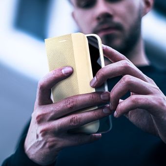 SENSITIVE Book Apple iPhone 15 Plus gold